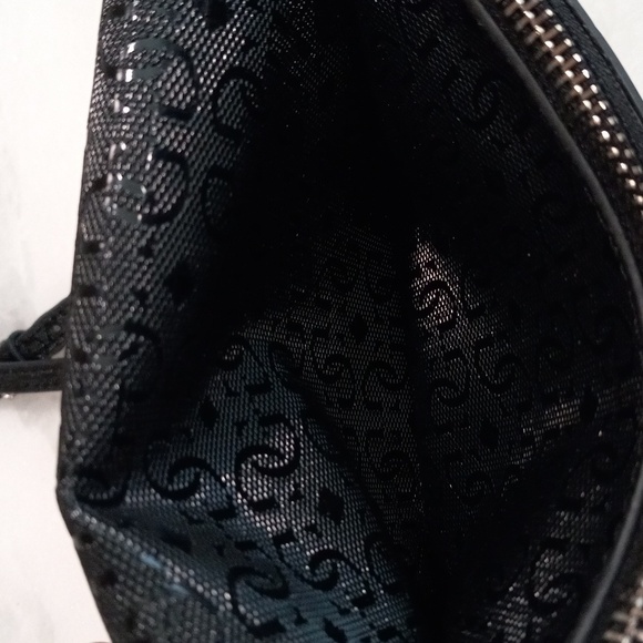 Shoulder Bag - Picture 7 of 16